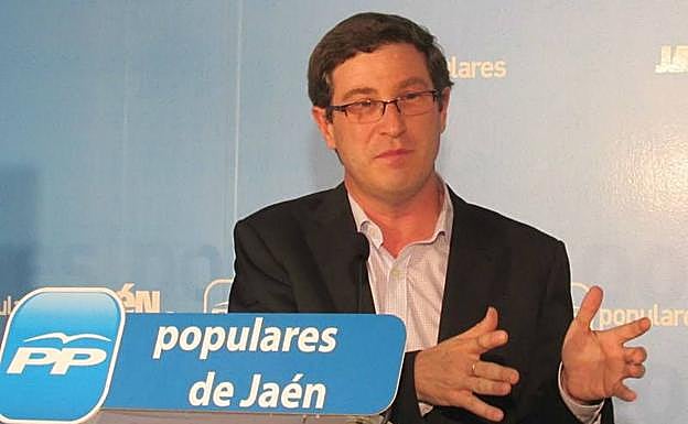 La dirección provincial del PP cree que el alcalde de Porcuna "intenta chantajear" al partido