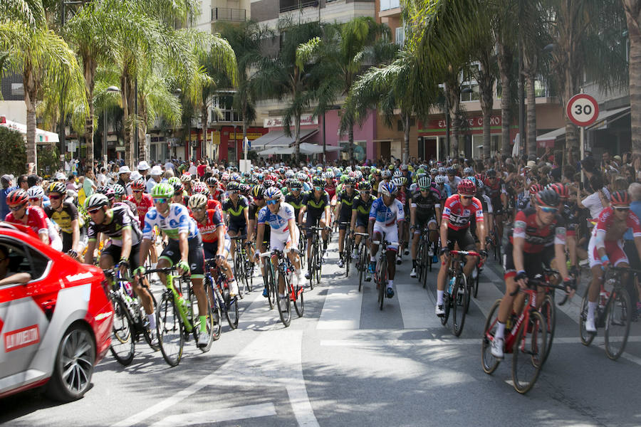 La carrera ha partido de la Ronda Sur para recorrer las principales calles de la ciudad
