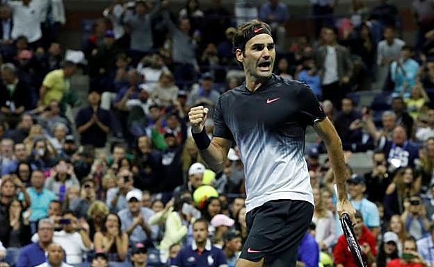 Roger Federer en su partido contra Feliciano López.