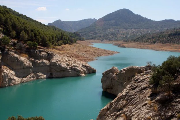 El pantano del Quiebrajano está al 24% de su capacidad, según el SAIH, a pesar que desde hace meses no abastece a Jaén.