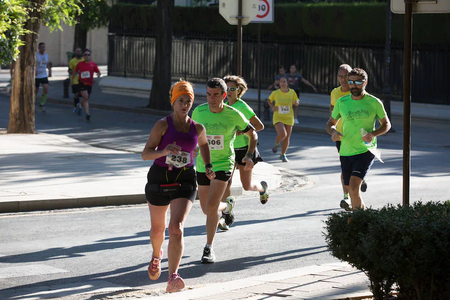 “Colaboramos con esta carrera porque coincide con nuestro objetivo de mejorar el bienestar de los granadinos a través del deporte”, dice Eduardo Castillo