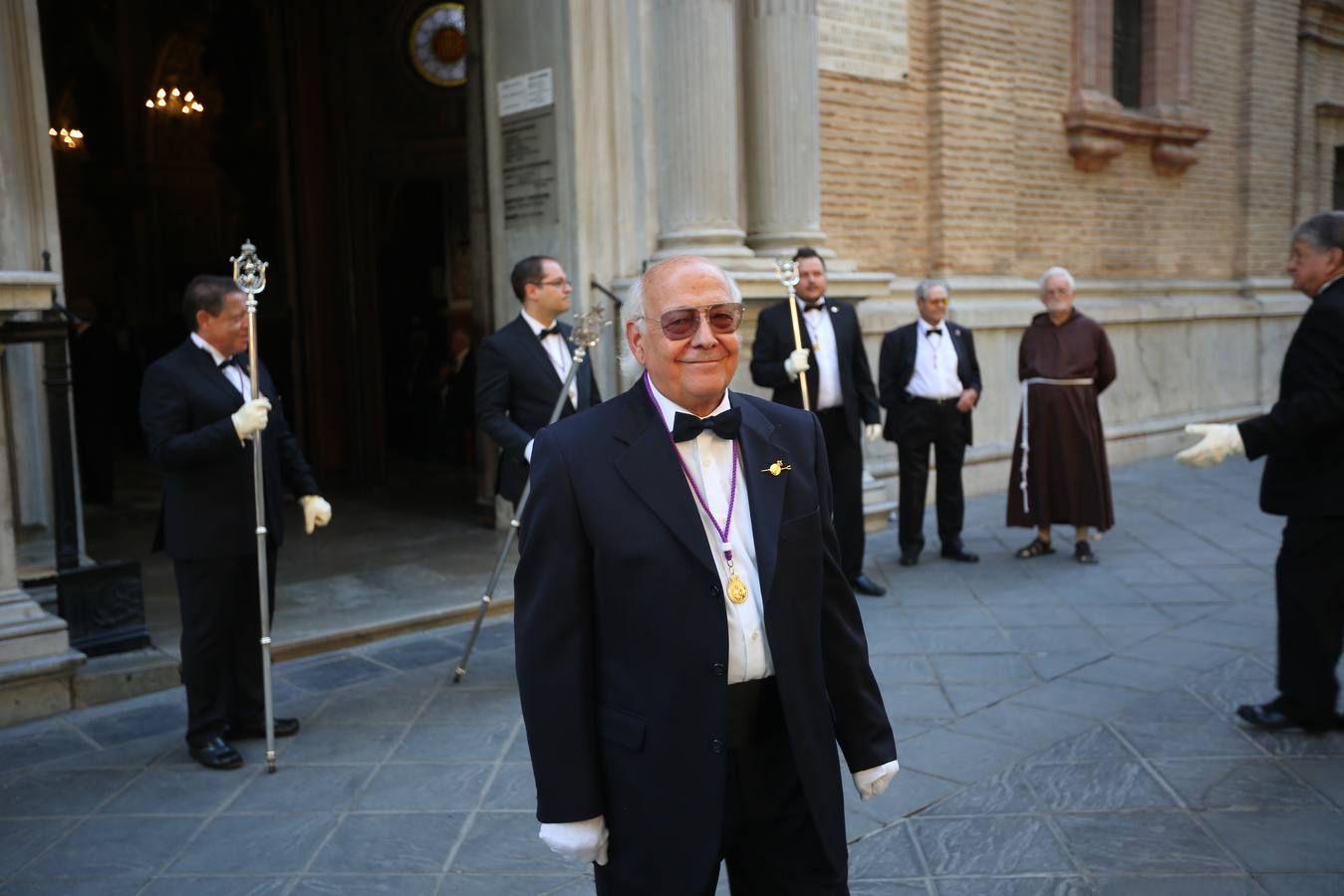 Como cada año la Virgen de las Angustias recorrió las principales vías de la capital acompañada por miles de devotos en una estampa que se repite cada último domingo de septiembre