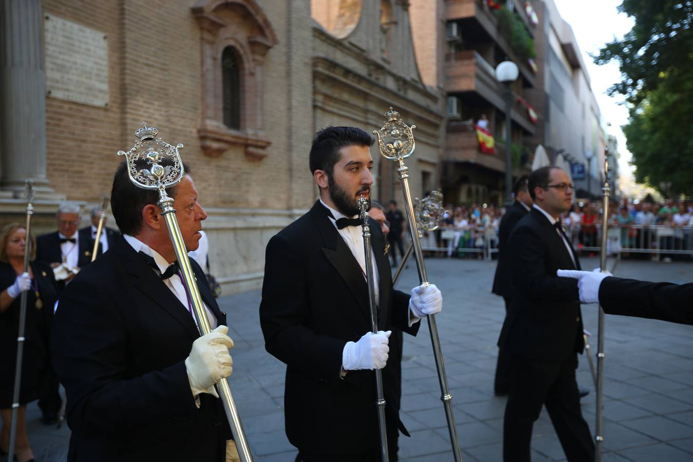 Como cada año la Virgen de las Angustias recorrió las principales vías de la capital acompañada por miles de devotos en una estampa que se repite cada último domingo de septiembre