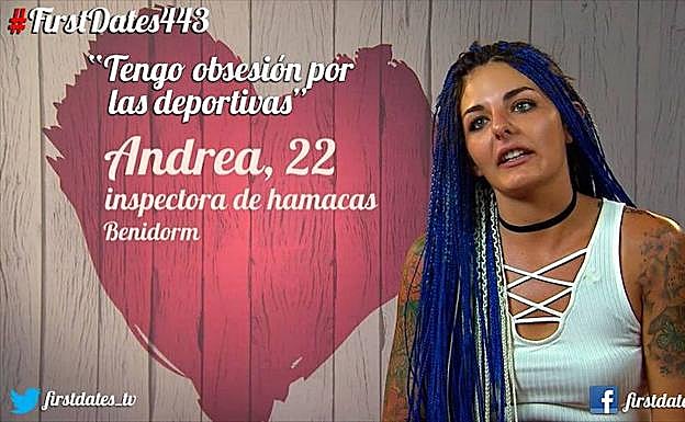 Una "inspectora de hamacas" en 'First Dates'