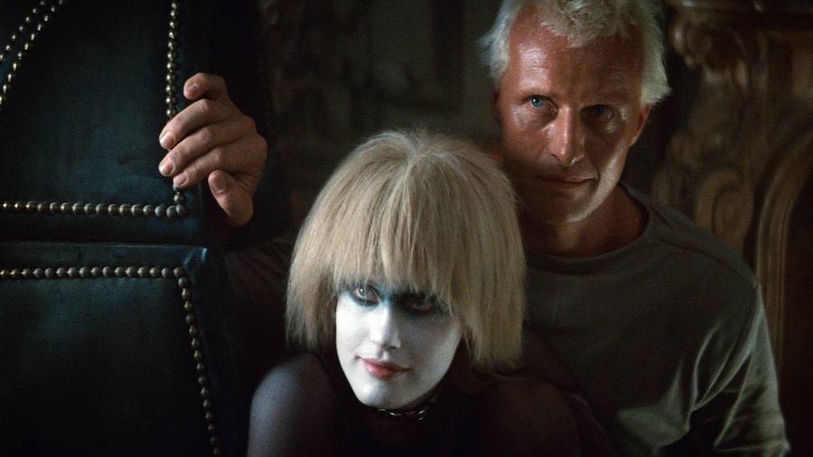 Imagen. Rutger Hauer y Daryll Hannah, en su papel de replicantes.