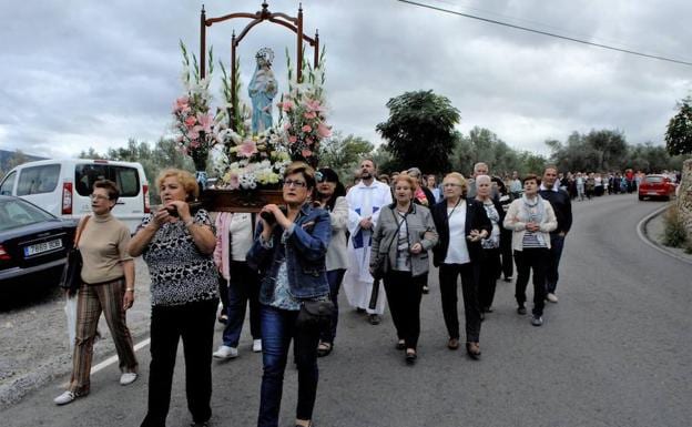 Lanjarón venera a la Virgen del Pilar en su ermita desde el 12 de octubre de 1909 