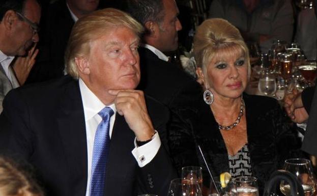 Ivana Trump, junto a su ex esposo, Donald Trump, en 2014.