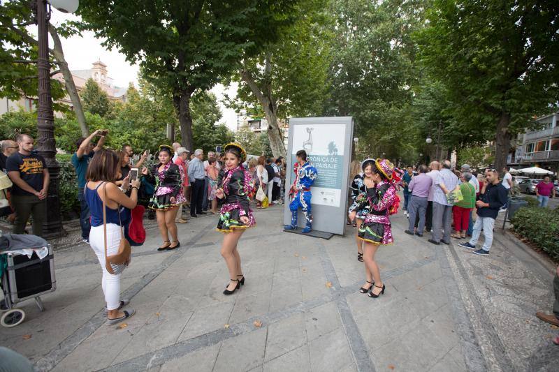 El desfile de culturas de América en la capital