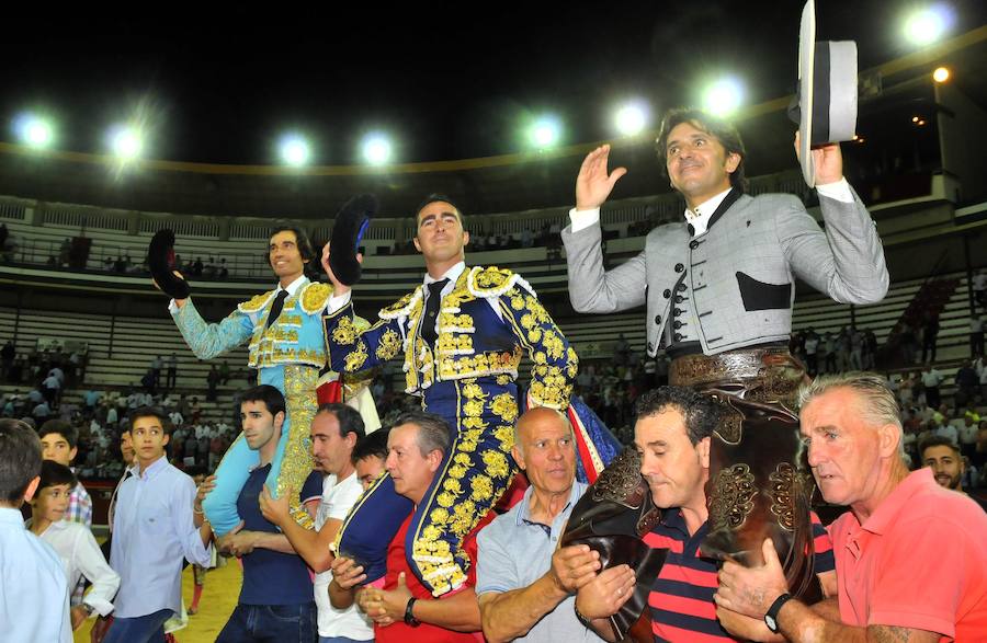 Salen a hombros Diego Ventura, Curro Díaz y El Fandi en el segundo y último festejo de San Lucas