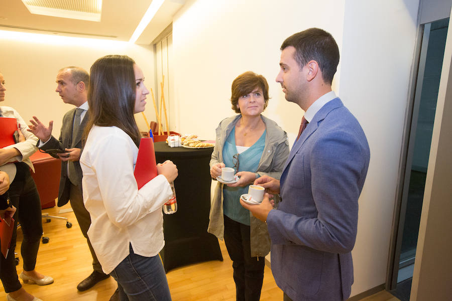 IDEAL y la Cámara de Comercio de Granada celebran una nueva edición de sus desayunos formativos