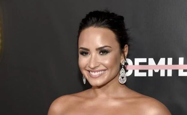 Demi Lovato se muestra antes y después de su desorden alimenticio