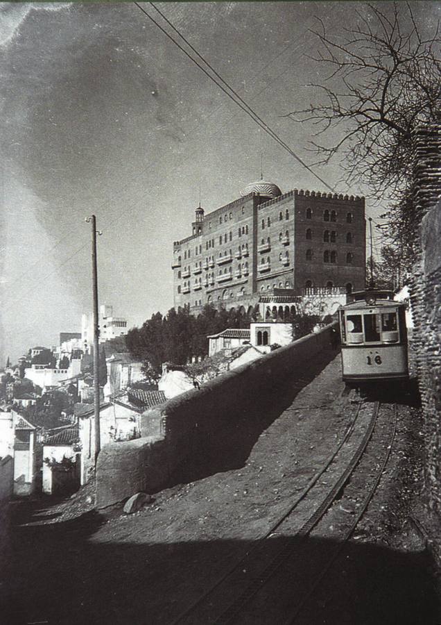 El hotel Alhambra Palace se convierte en el cinco estrellas más antiguo de España después de haber acometido una renovación general de sus habitaciones y cuartos de baño para adaptarse a la normativa vigente de cinco estrellas
