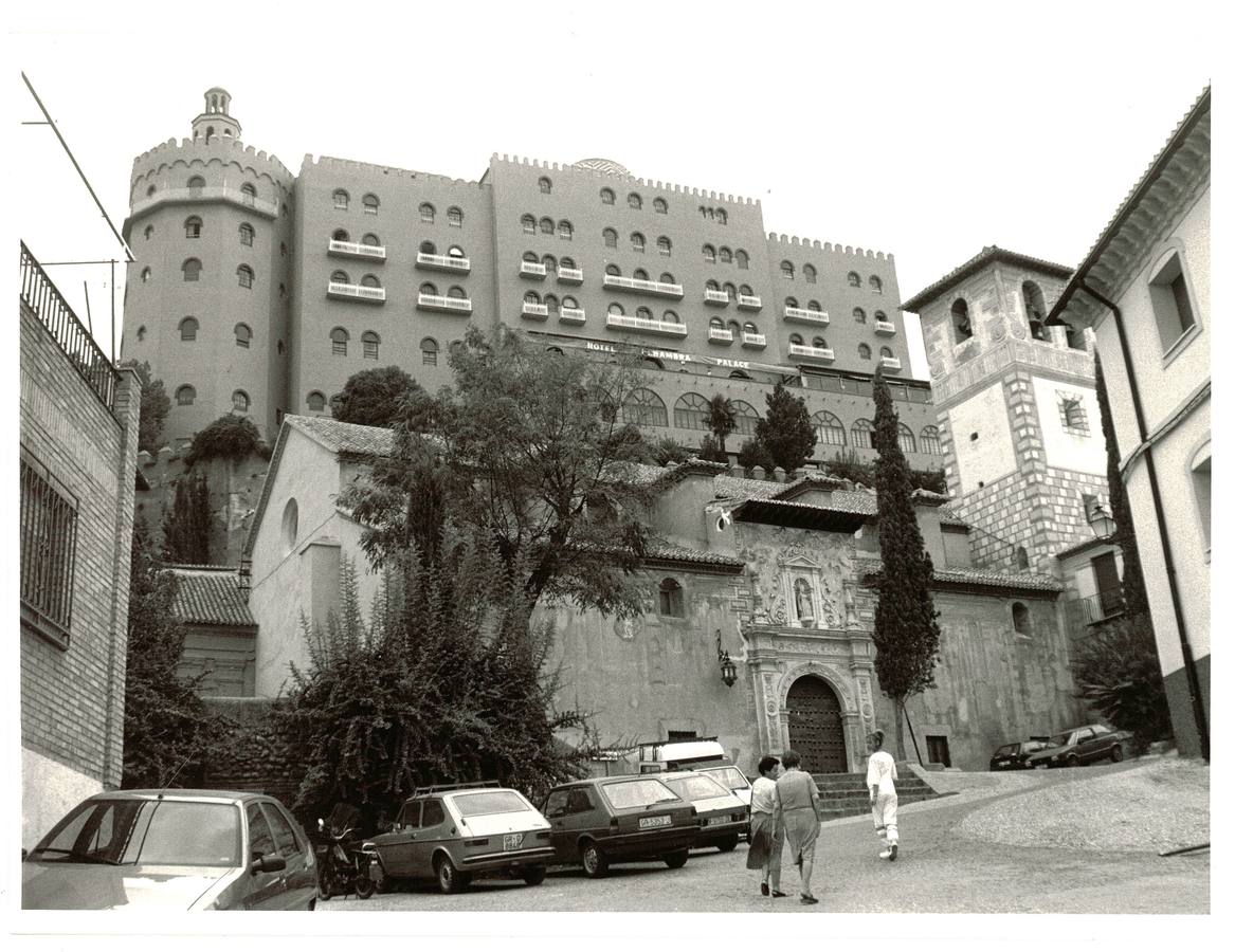 El hotel Alhambra Palace se convierte en el cinco estrellas más antiguo de España después de haber acometido una renovación general de sus habitaciones y cuartos de baño para adaptarse a la normativa vigente de cinco estrellas