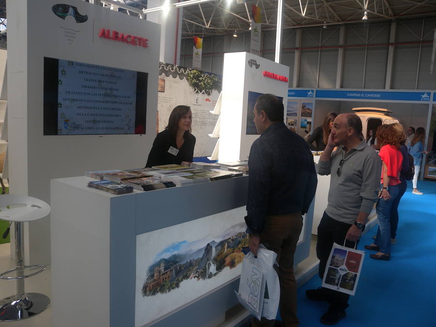 La Junta apuesta por reforzar la comercialización exterior del turismo de interior e internacionalizar las pymes