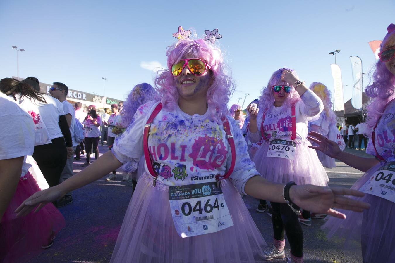 La carrera 'Holi Life' llena de color Granada