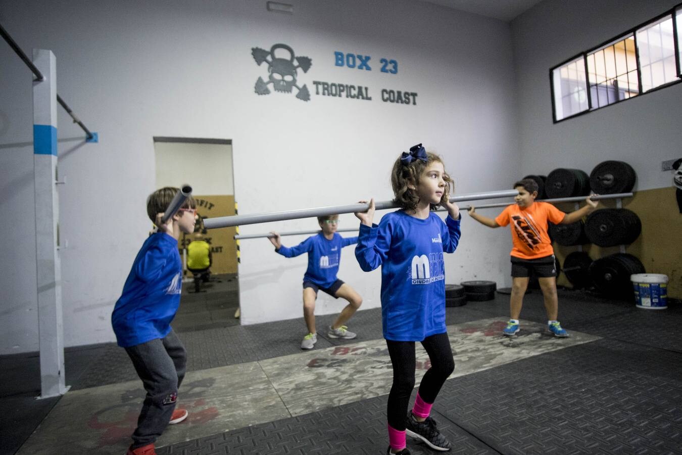 El Box 23 de Motril ha lanzado el programa Crossfit Kids, un proyecto que acerca este deporte americano a una juventud que necesita reencontrarse con la actividad física diaria