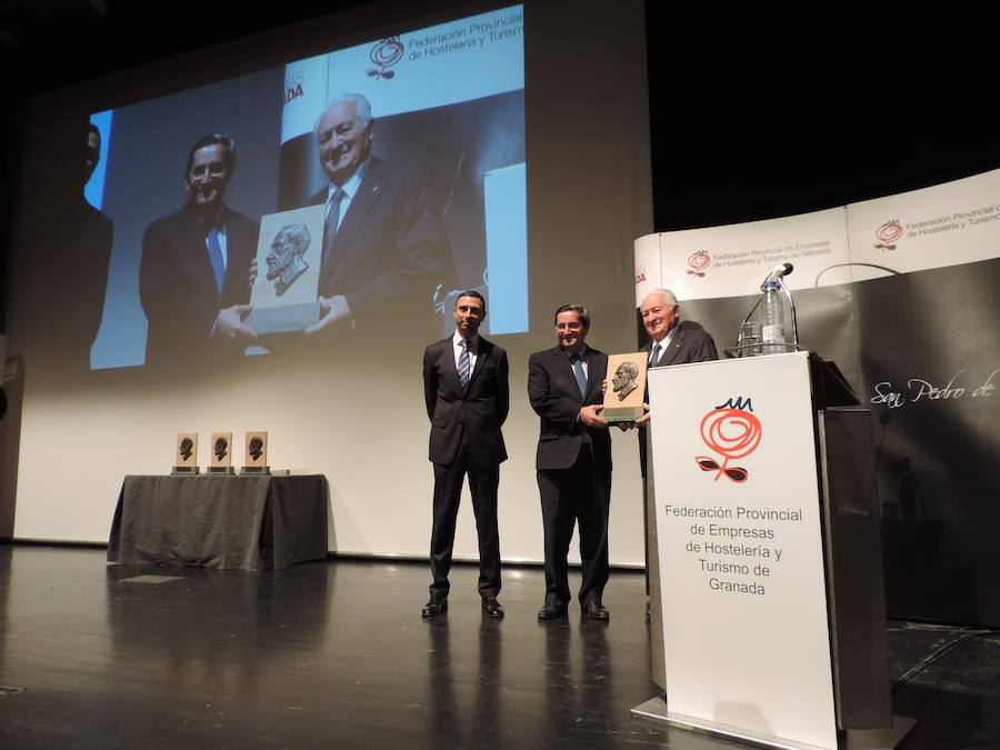 La Federación de Hostelería de Granada entrega sus premios anuales en recuerdo al Duque de San Pedro de Galatino