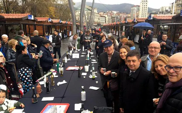 Los aceites y gastronomía de Jaén "seducen al público" en la 'Fiesta del Primer Aceite' en Bilbao