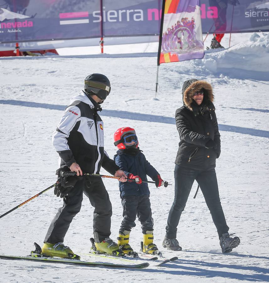 Sierra Nevada abrirá este puente el mayor desnivel esquiable de España con la pista 'El Río