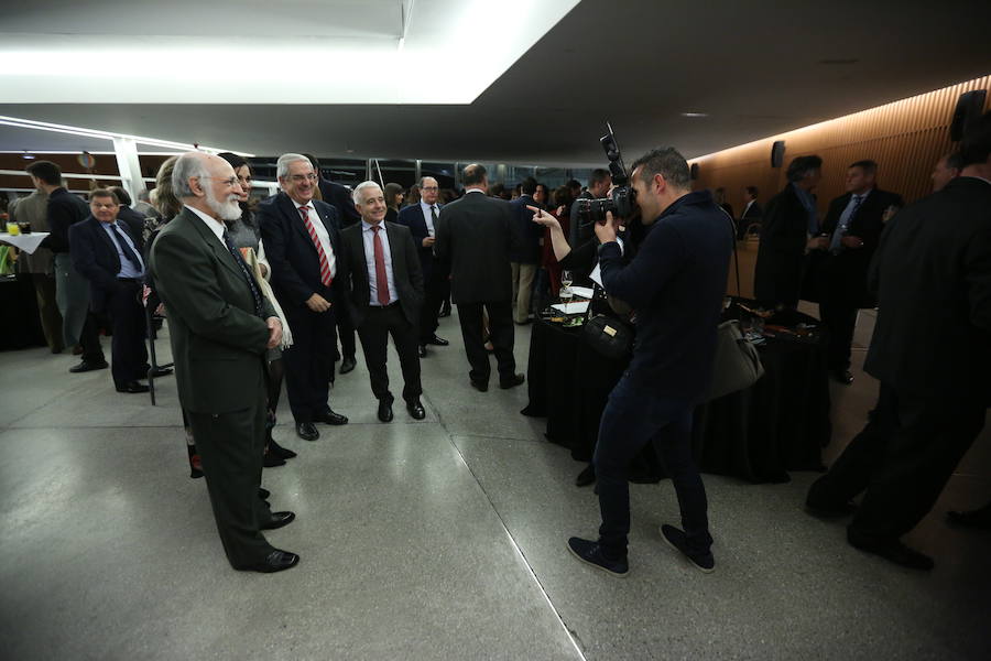 En buena compañía tras la entrega de los premios IDEALES