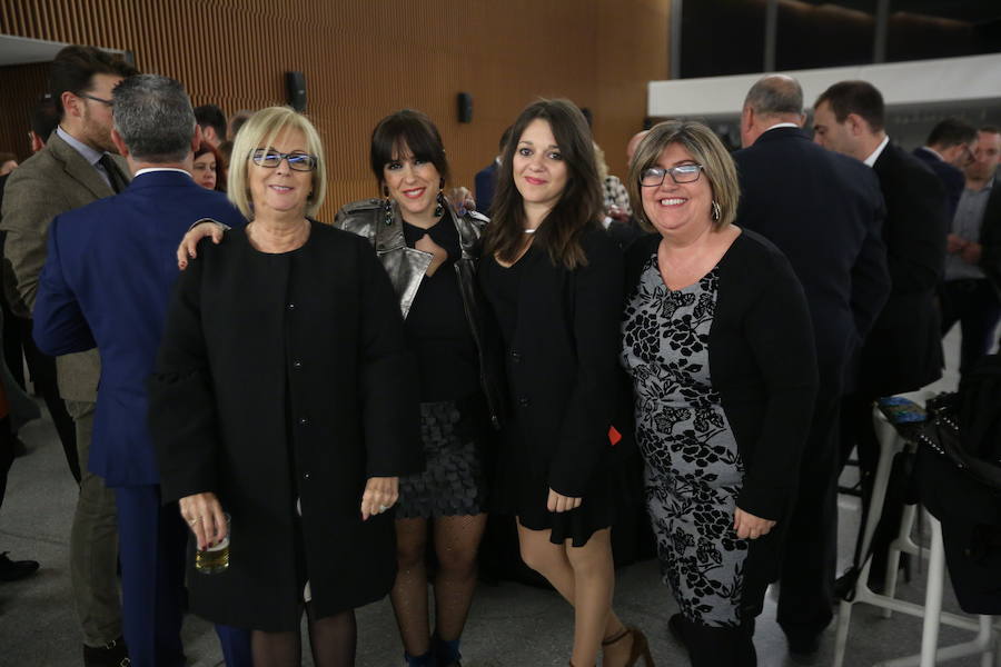 En buena compañía tras la entrega de los premios IDEALES