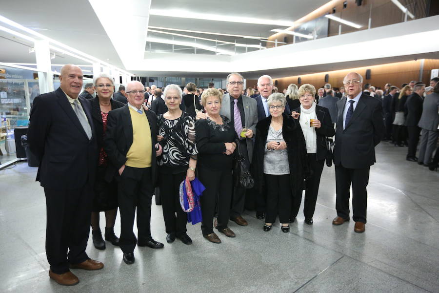 En buena compañía tras la entrega de los premios IDEALES