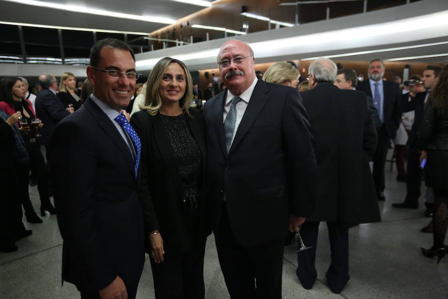 En buena compañía tras la entrega de los premios IDEALES