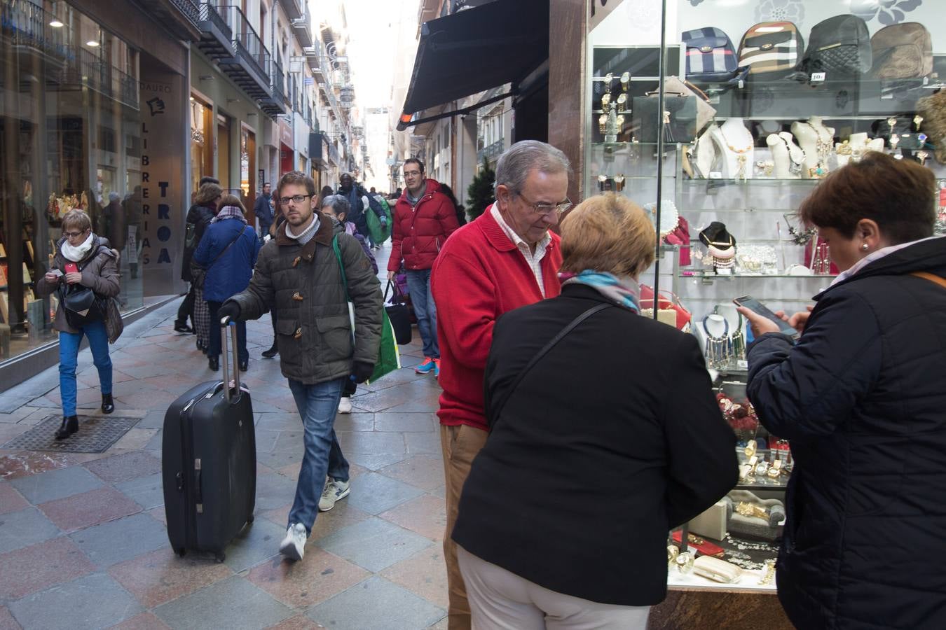 La capital y buena parte de la provincia rozan el lleno total | La mayoría de los turistas proceden de otras partes de España, pero también destaca la presencia de ciudadanos rusos y de Corea del Sur