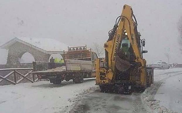 Imagen principal - 1. Puerto de las Palomas. / 2. Barrio de la Alcantarilla. / 3. Calle Bernabé Soriano.