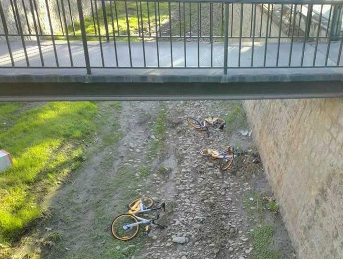 Los servicios de alquiler de bicicletas de la capital sufren varios incidentes en las últimas semanas