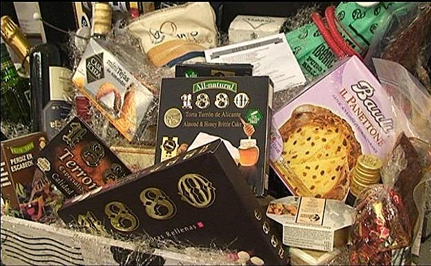 Impuestos por Navidad: ¿cuánto pagas a Hacienda por cestas, rifas y la Lotería?