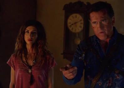 Imagen secundaria 1 - Imágenes de las dos primeras temporadas de la serie 'Ash vs. Evil Dead' (2015).