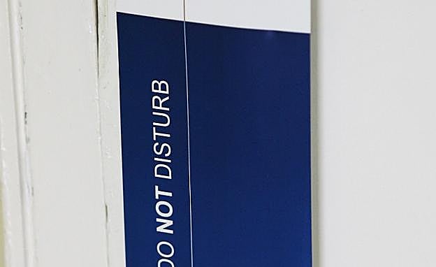 El cartel de "no molestar" en los hoteles de Disney dejará de existir