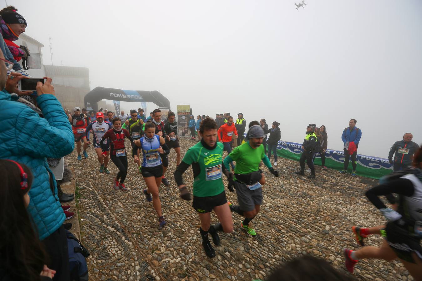 Búscate en el álbum de la última carrera del año