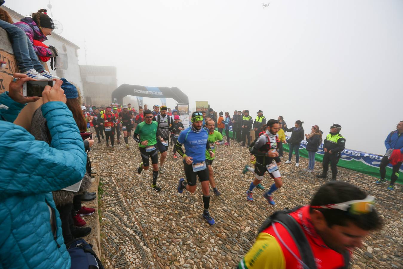Búscate en el álbum de la última carrera del año