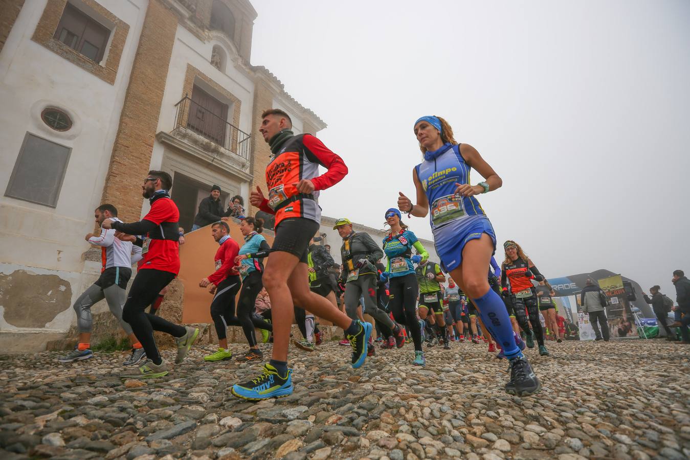 Búscate en el álbum de la última carrera del año