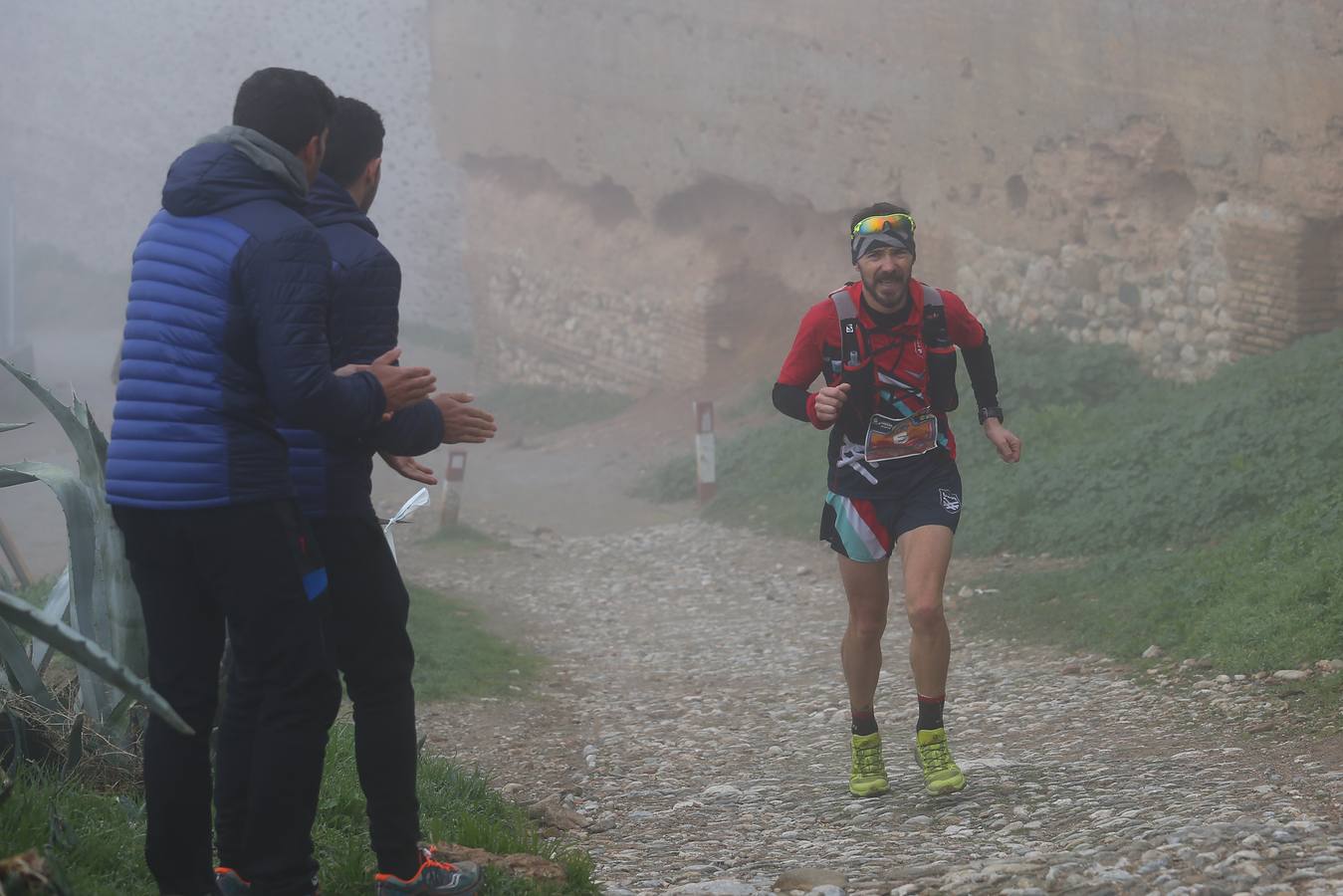 Búscate en el álbum de la última carrera del año