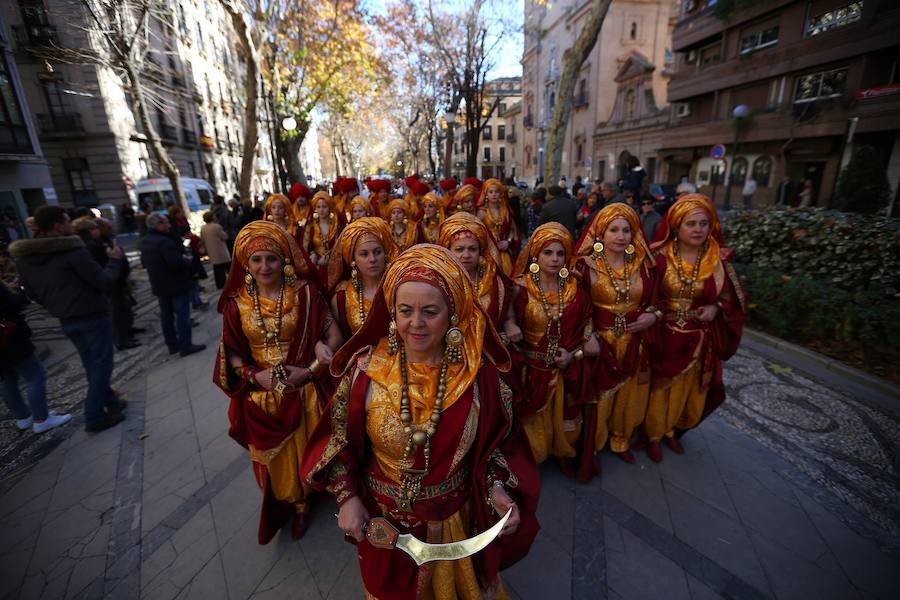 Escenifica tras el acto protocolario la rendición de Boabdil y la entrega de las llaves de la ciudad