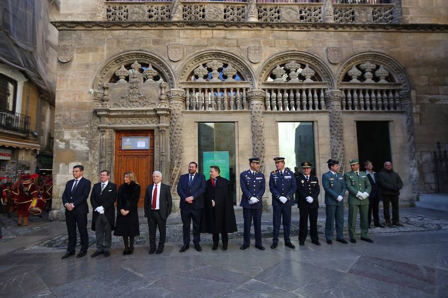 El acto ha repetido el fuerte dispositivo de seguridad de ediciones anteriores en el que han participado policías locales, agentes de la Policía Nacional y antidisturbios