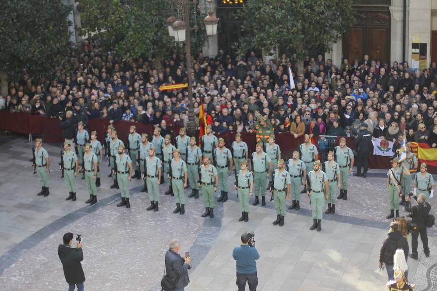 El acto ha repetido el fuerte dispositivo de seguridad de ediciones anteriores en el que han participado policías locales, agentes de la Policía Nacional y antidisturbios