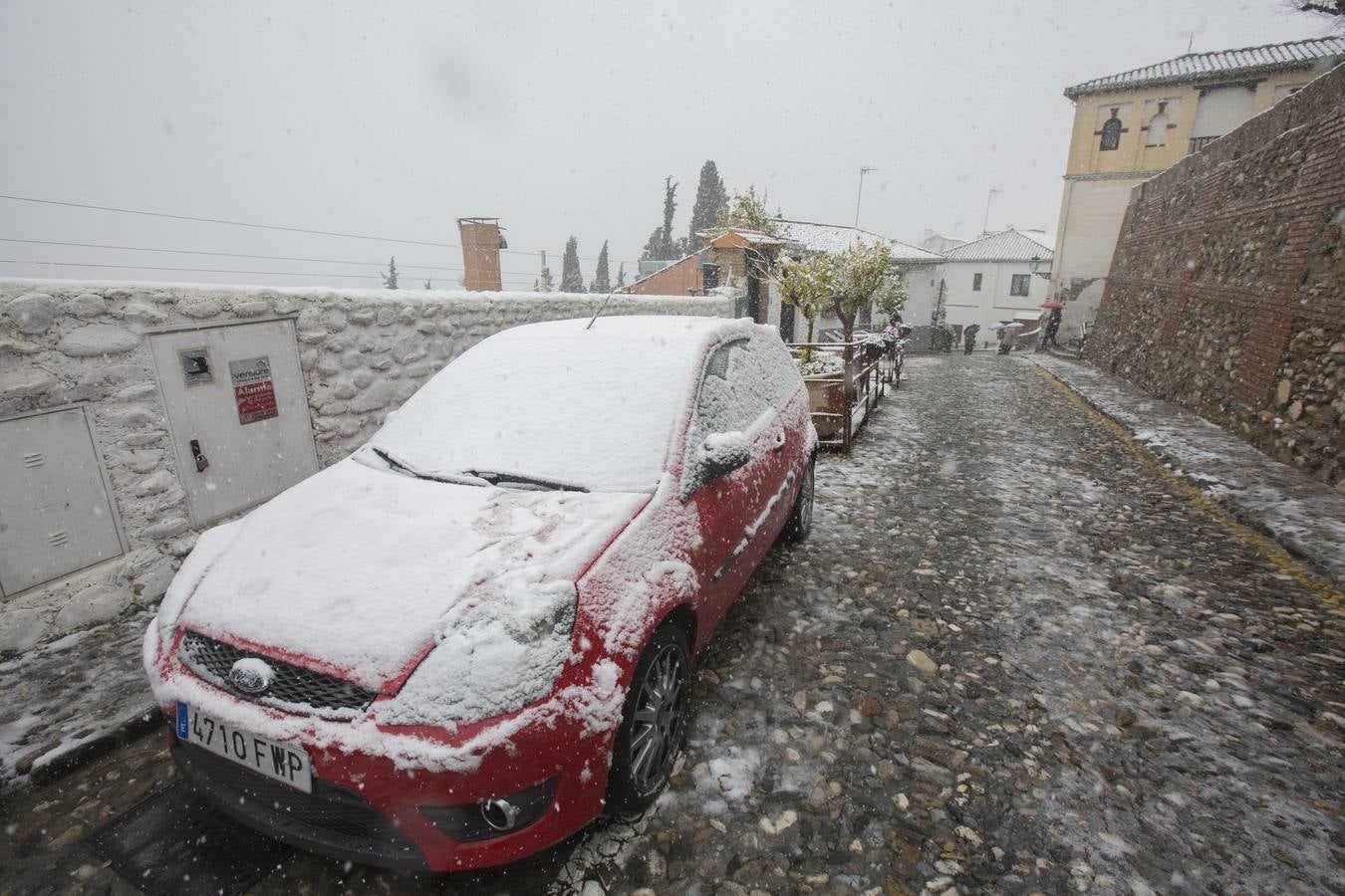 Granada lució de blanco el día de Reyes