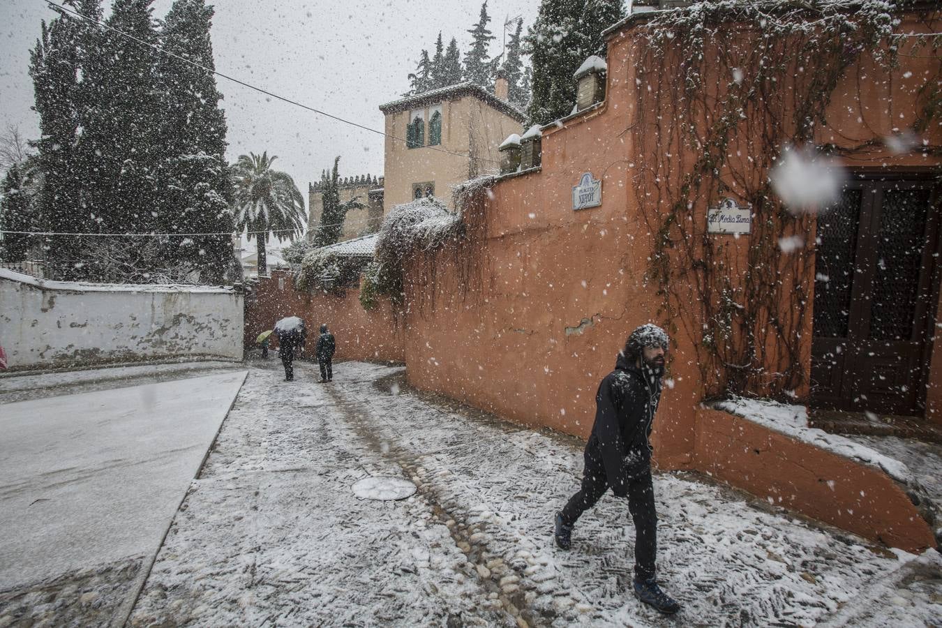 Granada lució de blanco el día de Reyes