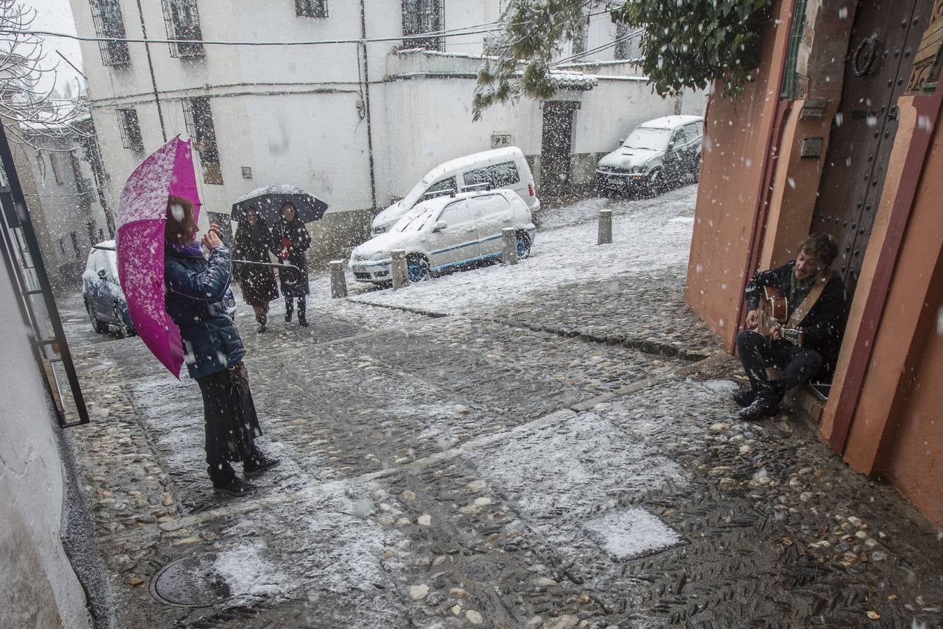 Granada lució de blanco el día de Reyes