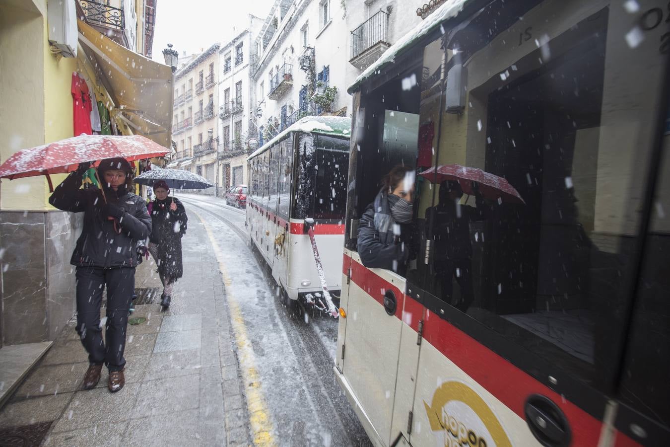 Granada lució de blanco el día de Reyes