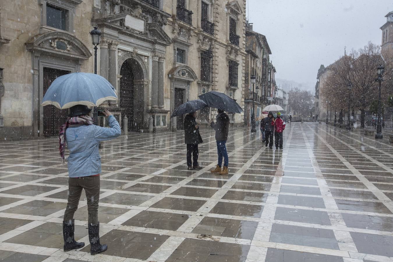 Granada lució de blanco el día de Reyes