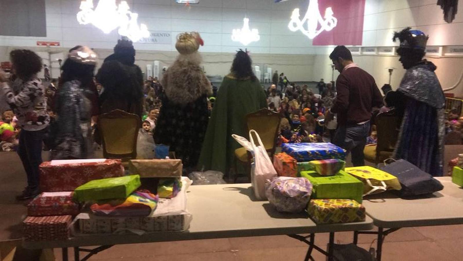 Los Magos de Oriente en Otura.