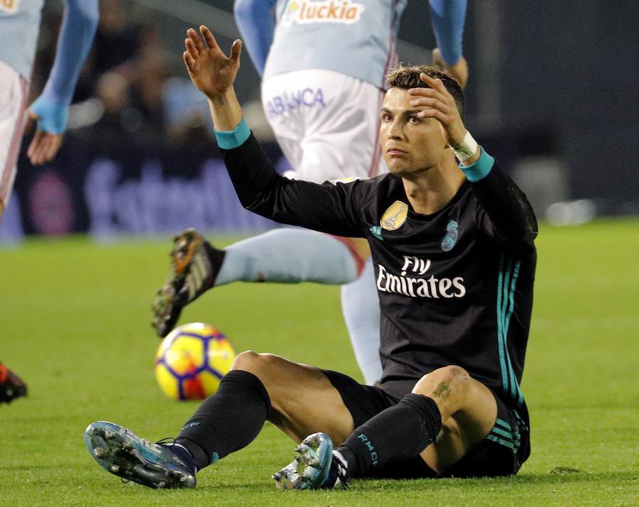 El Real Madrid empató ante el Celta en Balaídos, 2-2, en la jornada 18 de Liga. El cuadro vigués se adelantó con Wass y Bale remontó para los blancos. Sin embargo, Maxi Gómez marcó la igualada en los instantes finales.