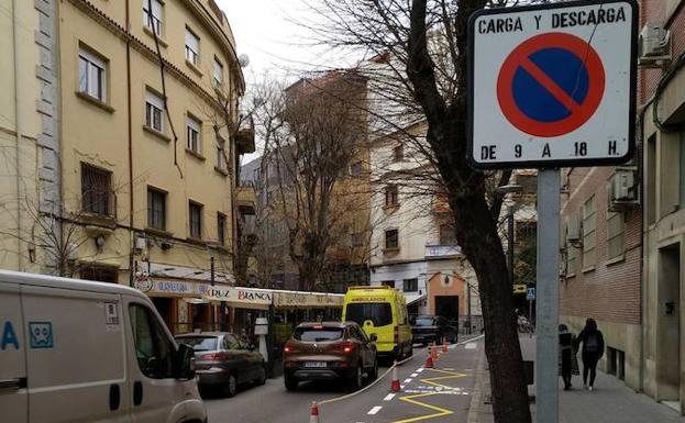 Nueva zona de carga y descarga en Arquitecto Berges