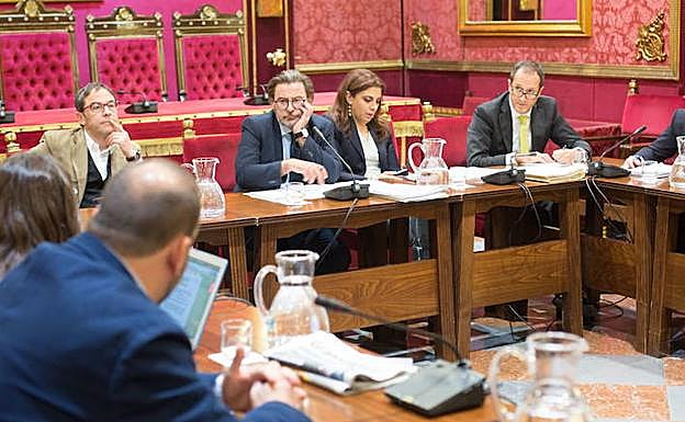 Imagen de una comisión de Economia en el Ayuntamiento de Granada