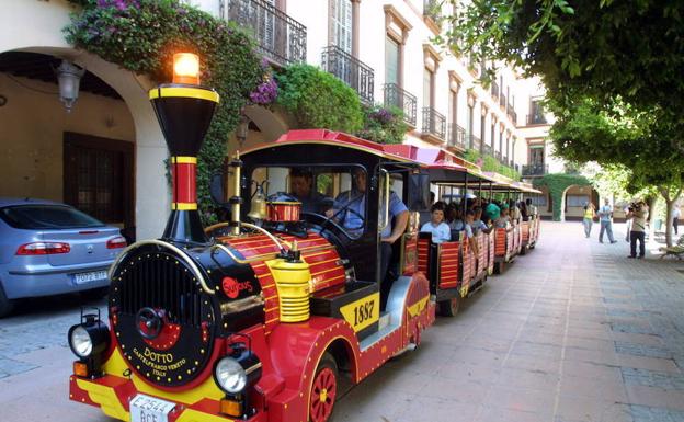 El tren turístico deja las calles de Almería hasta finales de marzo